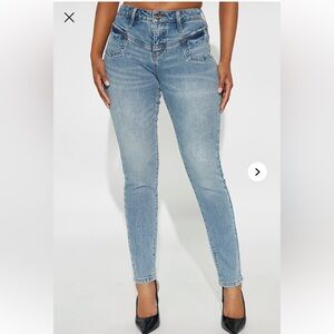 “Feeling French” Skinny Jeans NWT